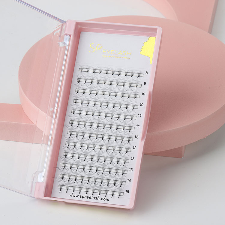 Klassinen vs. tilavuus ripsipidennykset - mikä tyyli on sinulle paras?